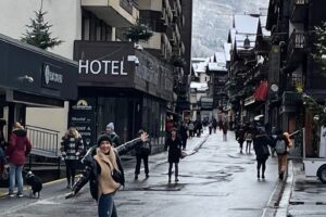 Discover the Beauty of Zermatt: A Journey to the Swiss Alps